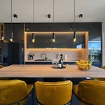 Koleus - Sea View & Pool Апартаменты