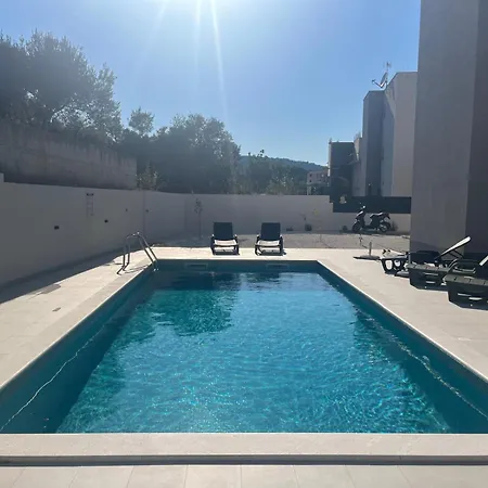 Appartamento Koleus - Sea View & Pool Slatine